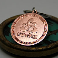 江蘇南京徽章定制_鑰匙扣定制 琺瑯徽章制作 烤漆徽章定制 滴膠徽章加工 徽章工廠生產(chǎn)加工