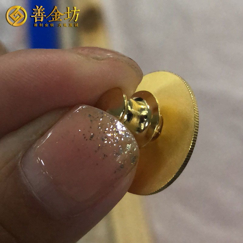 內(nèi)蒙古國際商友圈純金徽章_徽章定制 胸章制作 胸針定制 5克純金徽章 宣傳饋贈
